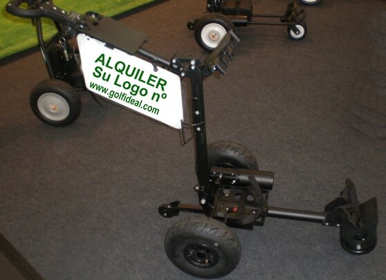 Carro de golf GolfIdeal preparado para alquiler en campos de golf